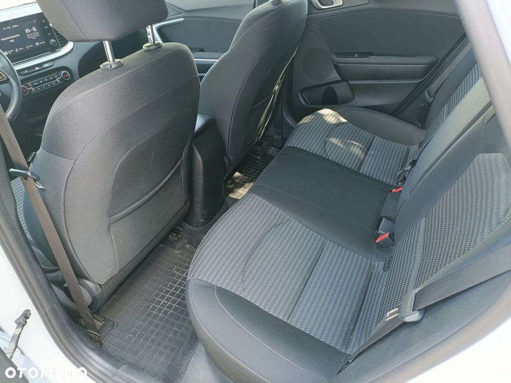 Kia Ceed 1.5 T-GDI M - 18