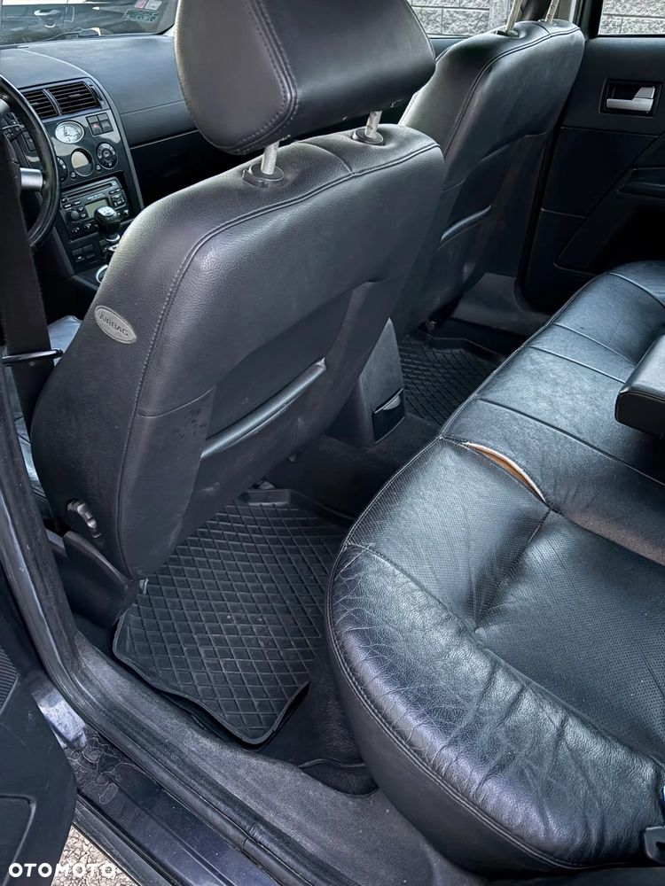 Ford Mondeo 2.0 TDDi Ghia - 19