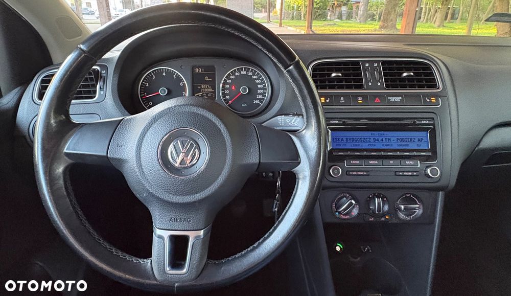 Volkswagen Polo - 11