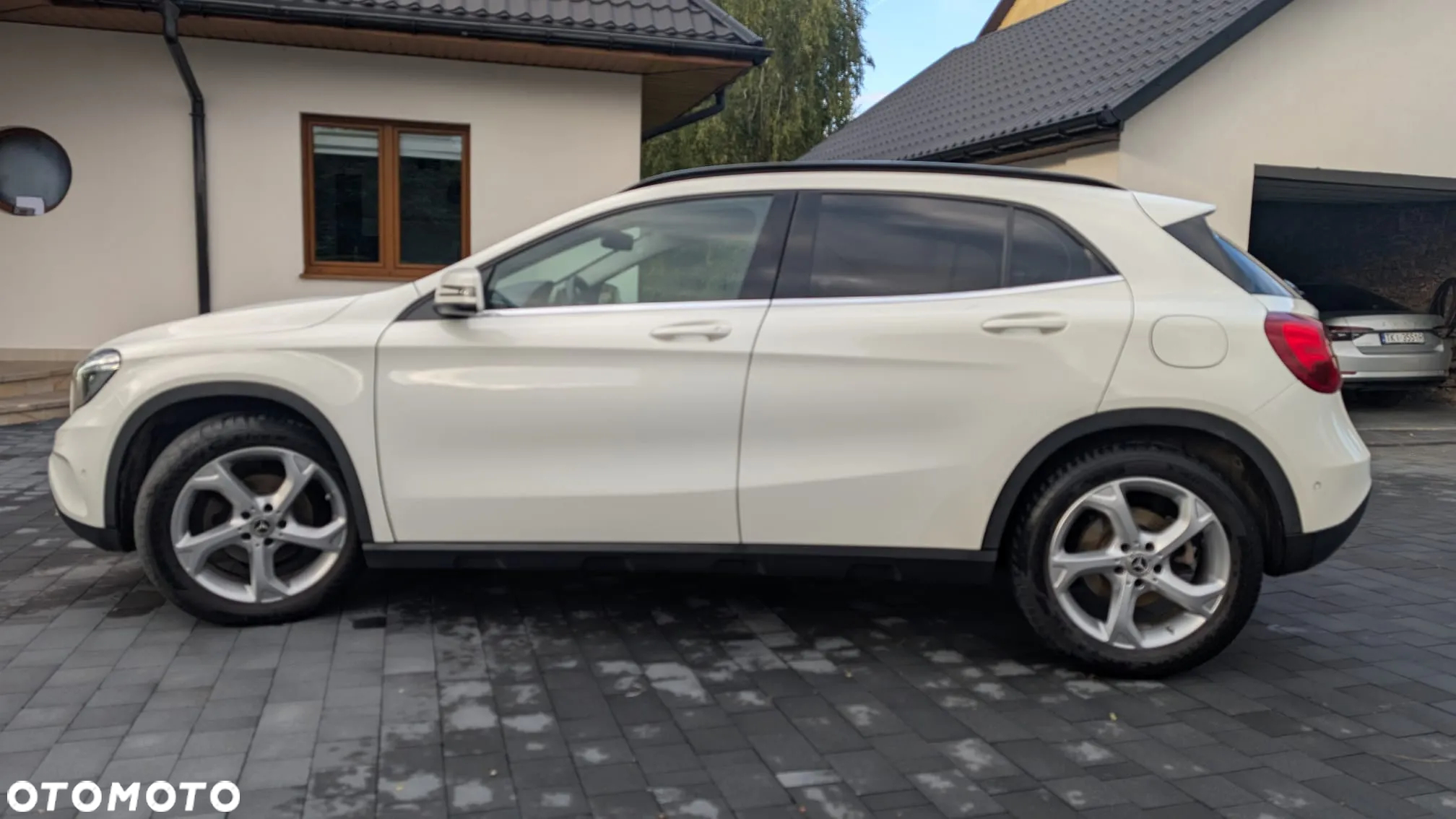 Mercedes-Benz GLA 180 (CDI) d - 9