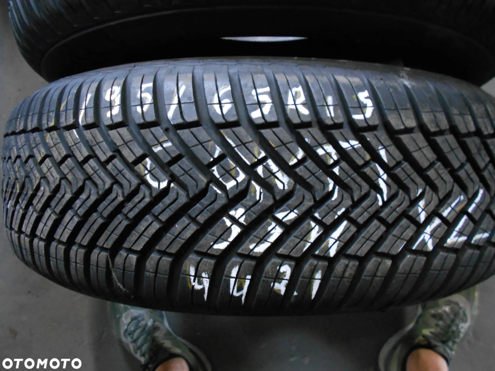 OPONY 195/65R15 CONTINENTAL ALL SEASON CONTACT XL DOT 4421 8MM - 3