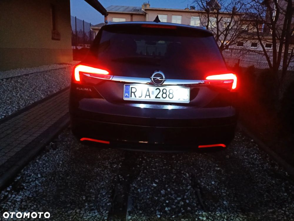 Opel Insignia - 9