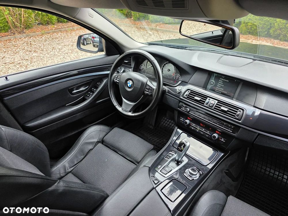 BMW Seria 5 520d - 22
