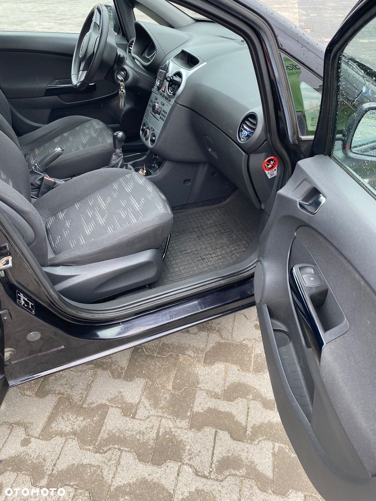 Opel Corsa 1.4 16V Satellite - 7