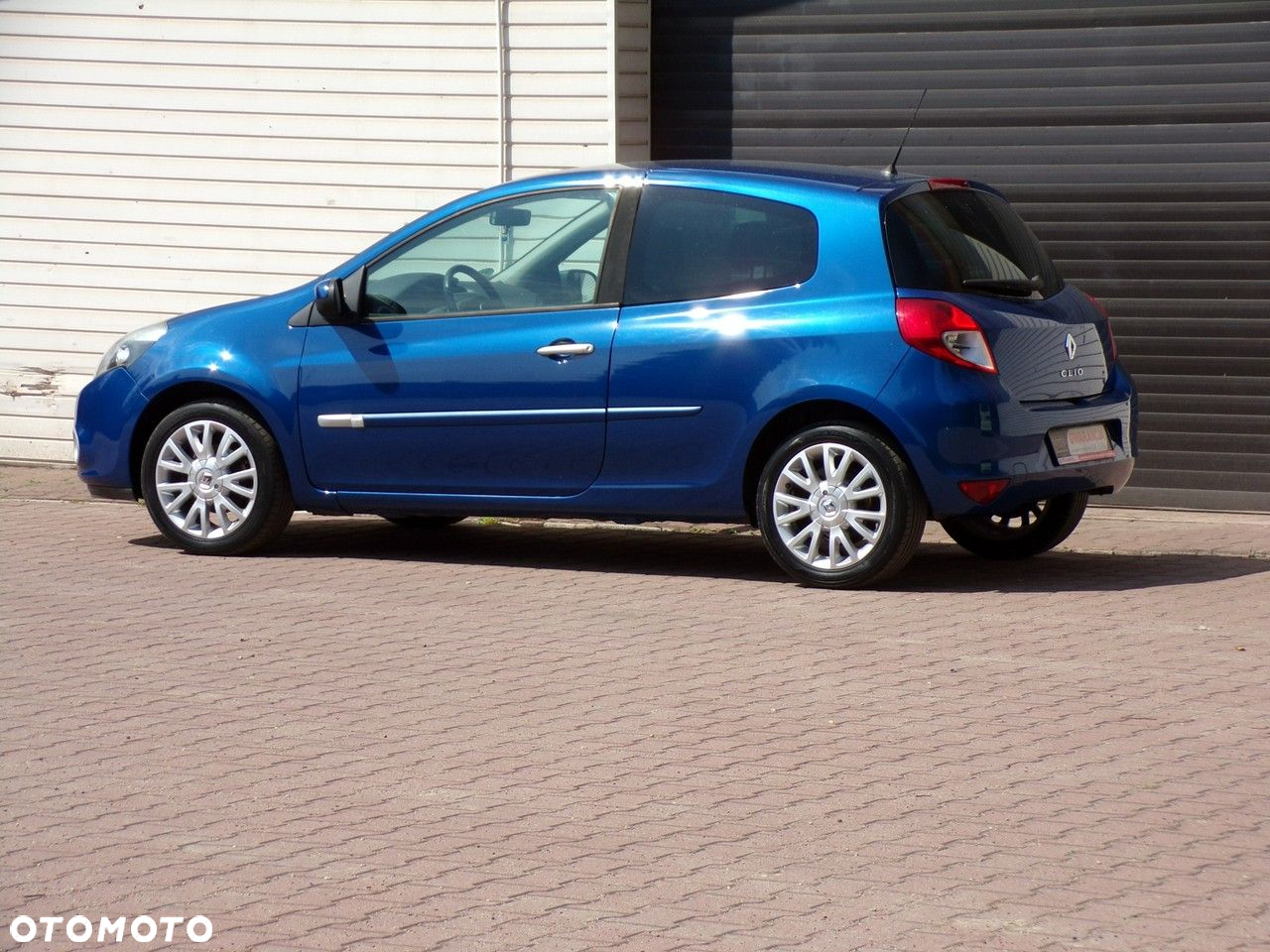 Renault Clio - 11