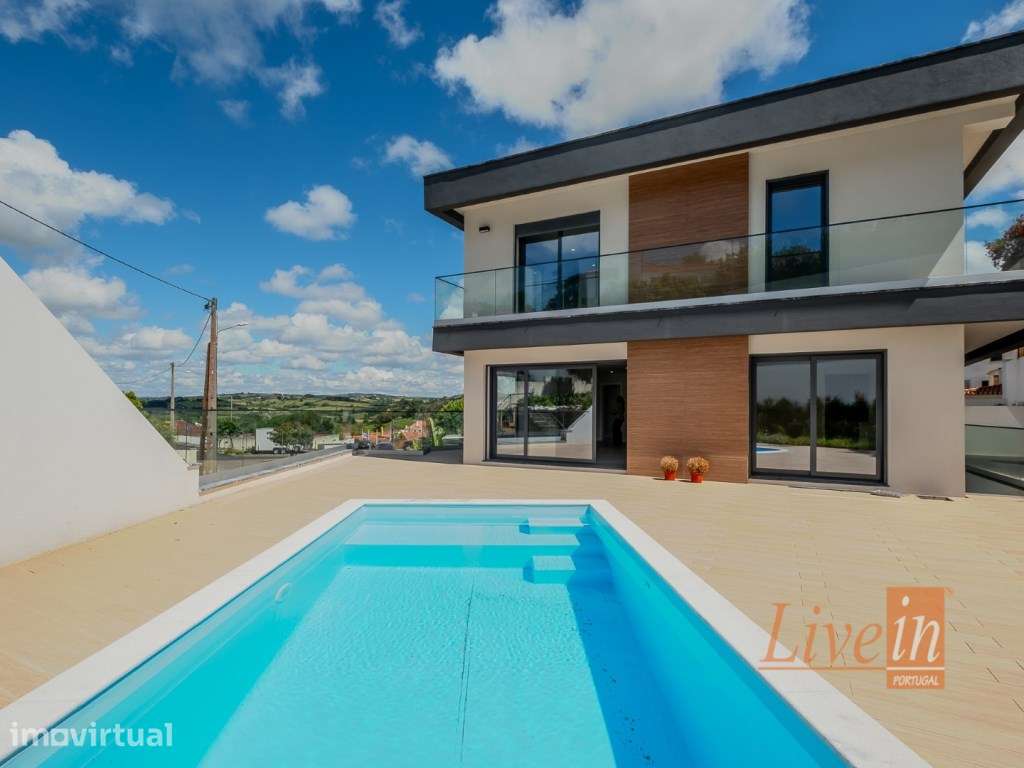 Moradia T5 com Piscina no Gradil - Grande imagem: 2/57