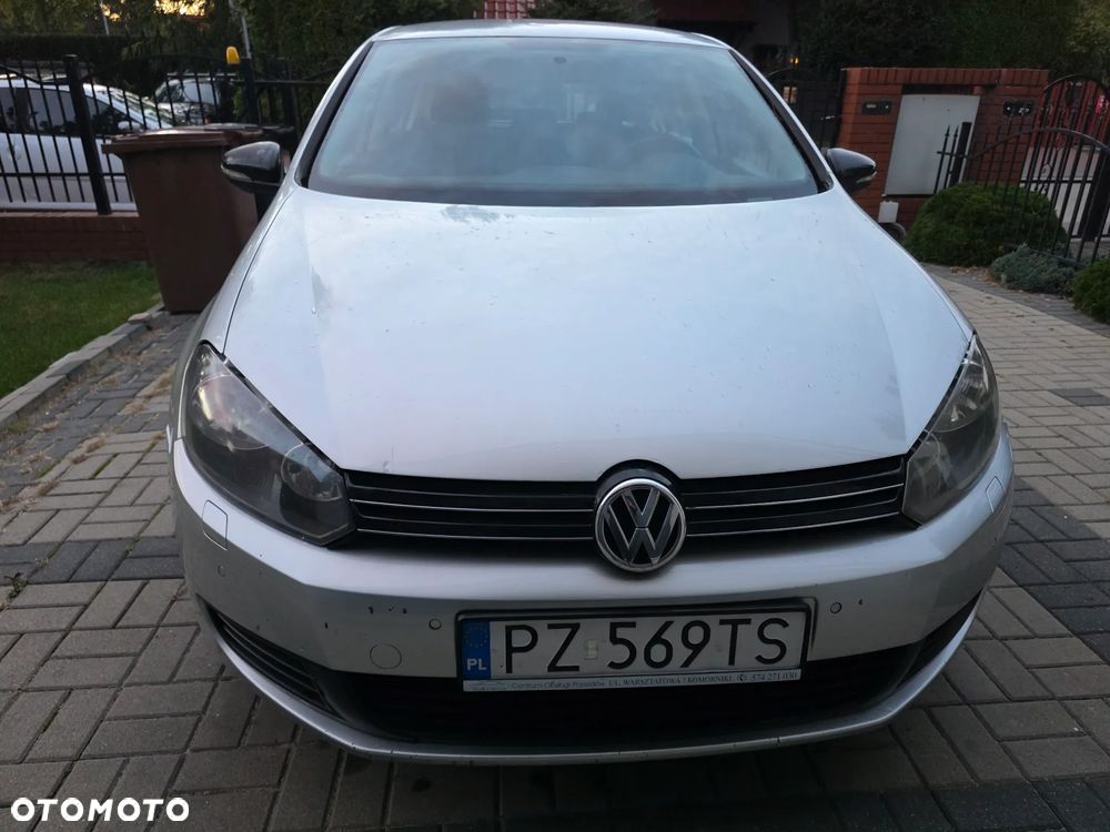 Volkswagen Golf 2010 photo 2