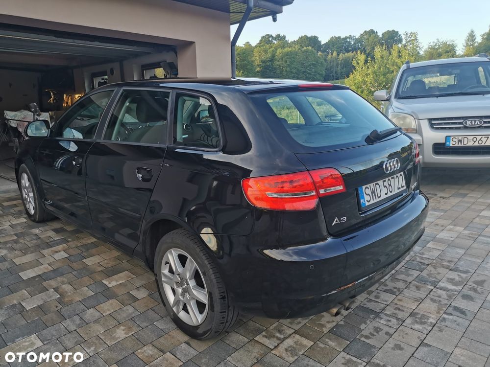 Audi A3 Sportback - 4