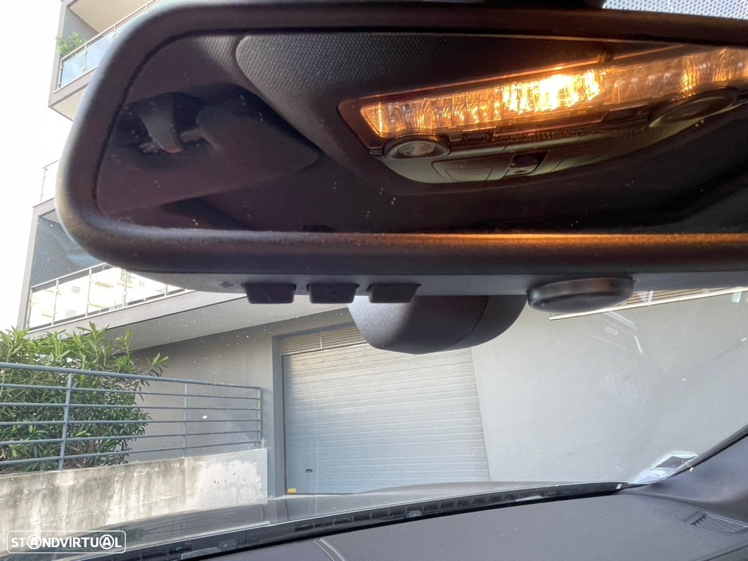 BMW 740 d Pack M - 23
