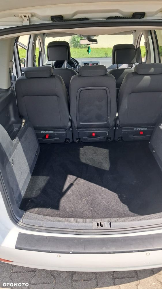 Volkswagen Touran 2.0 TDI DPF Life - 9