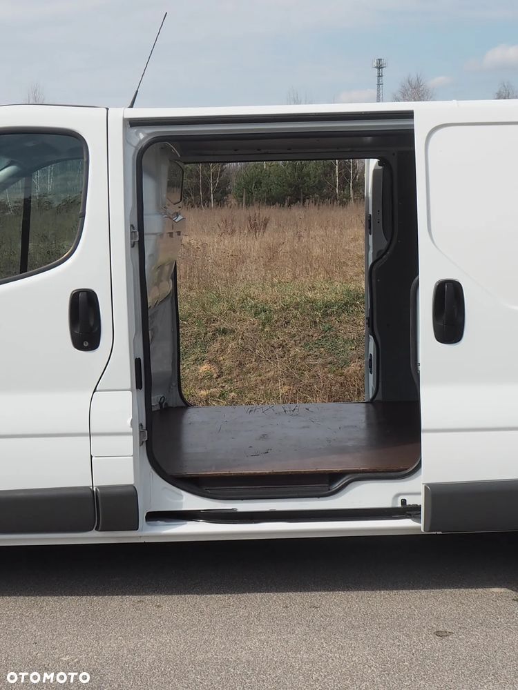 Opel Vivaro - 9