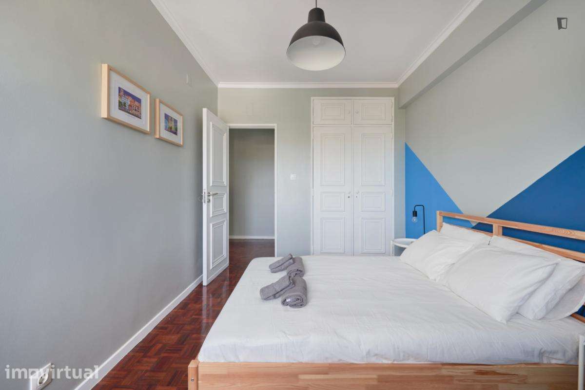 Quarto - localizado em Olaias Lisbon - Grande imagem: 3/21