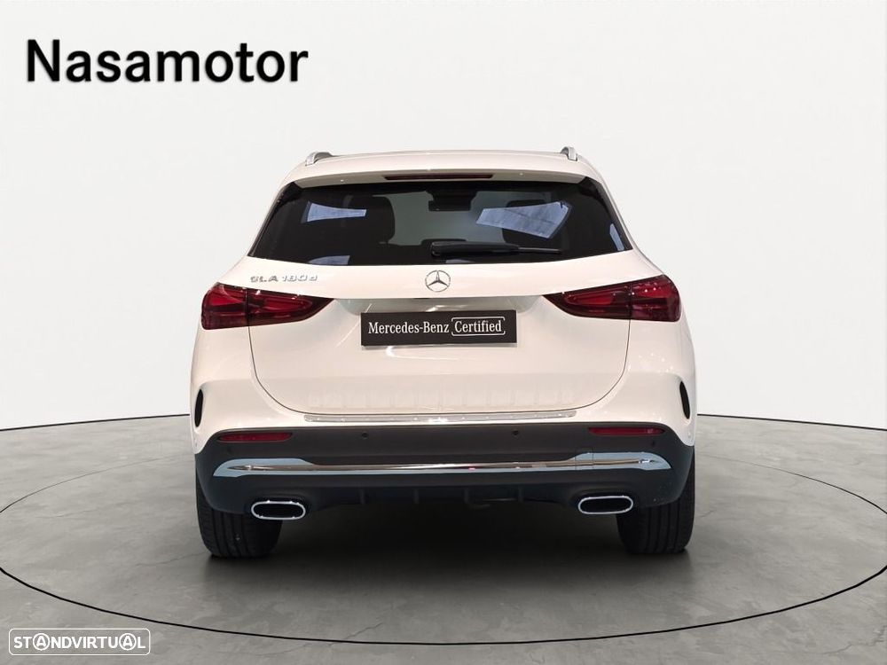 Mercedes-Benz GLA 180 - 3