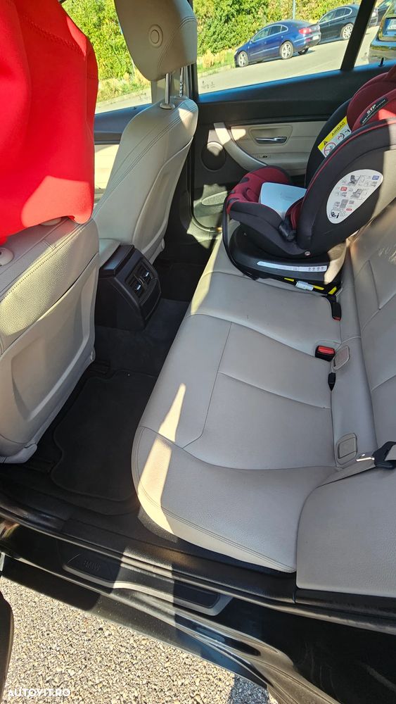 BMW Seria 3 320d EfficientDynamics Edition Sport Line - 11