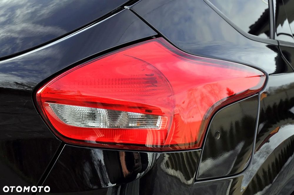 Ford Focus 1.0 EcoBoost Start-Stopp-System ST-LINE STYLE - 35