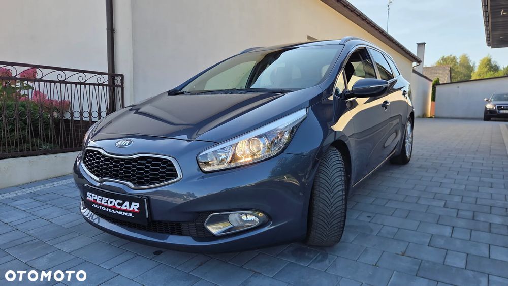 Kia Ceed 1.6 CRDi 128 Platinum Edition - 25