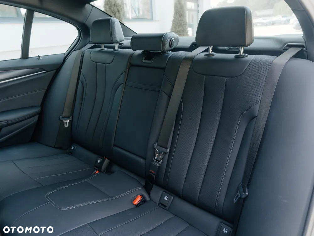 BMW Seria 5 - 11