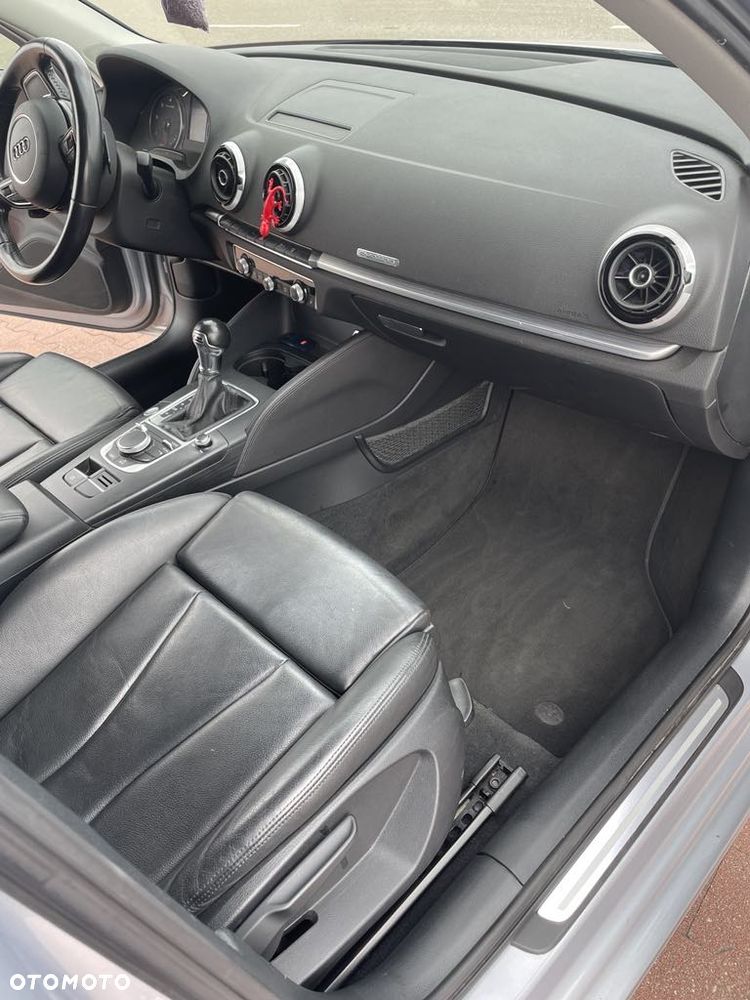 Audi A3 Limousine 2.0 TDI clean diesel Quattro Ambiente S tronic - 4