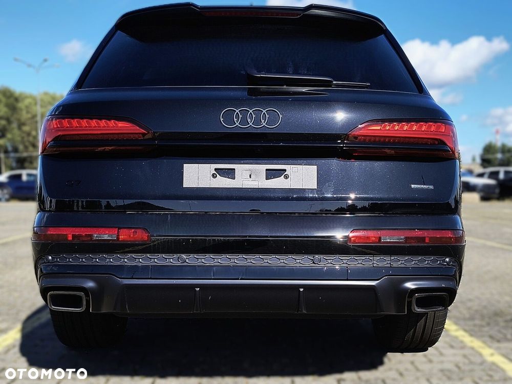 Audi Q7 - 10