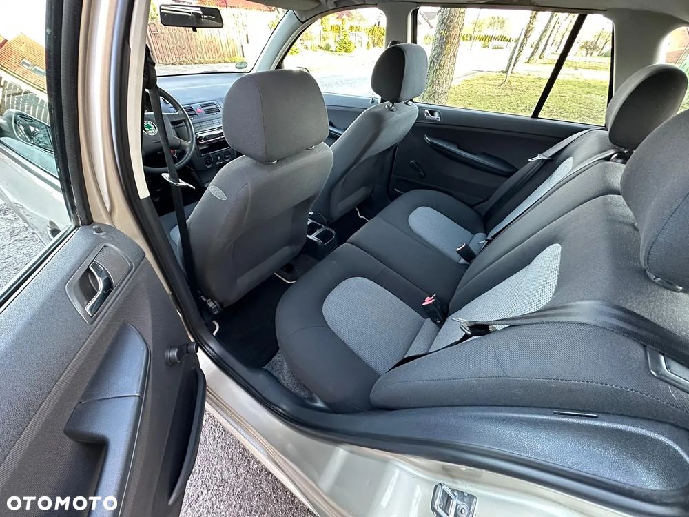 Skoda Fabia 1.4 16V Extreme - 17