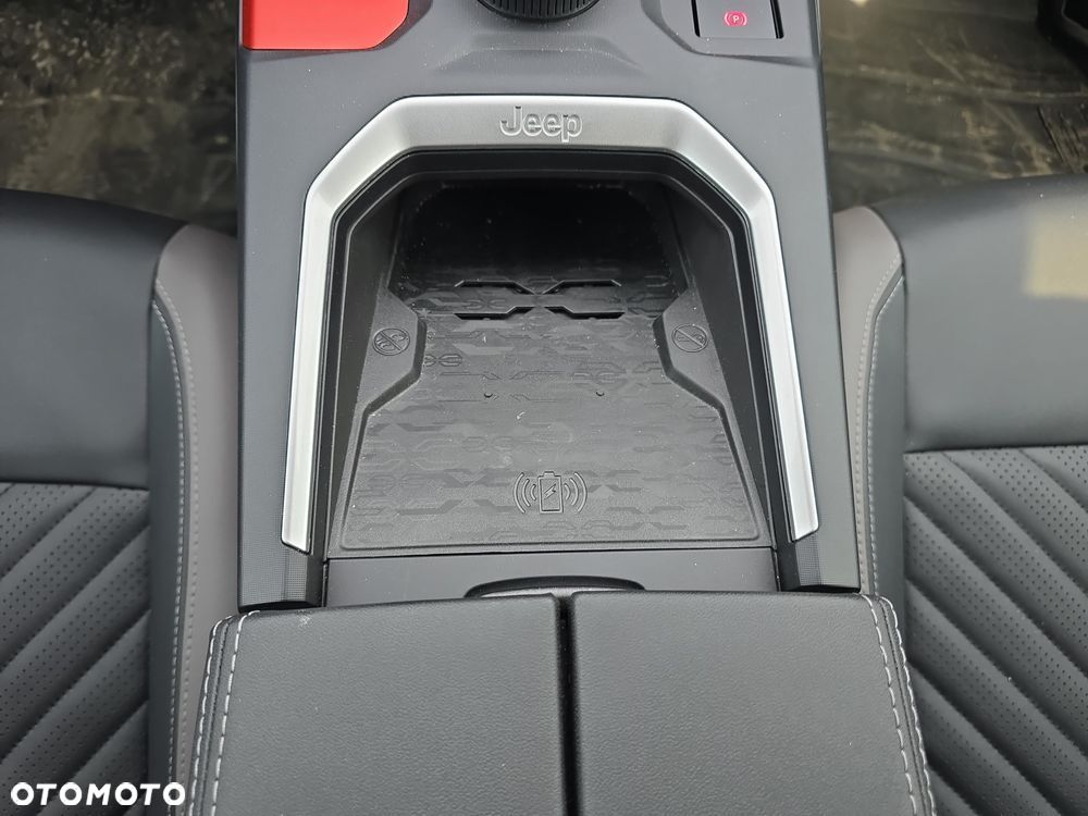 Jeep Compass 1.2 T3 mHEV First Edition FWD DCT - 23