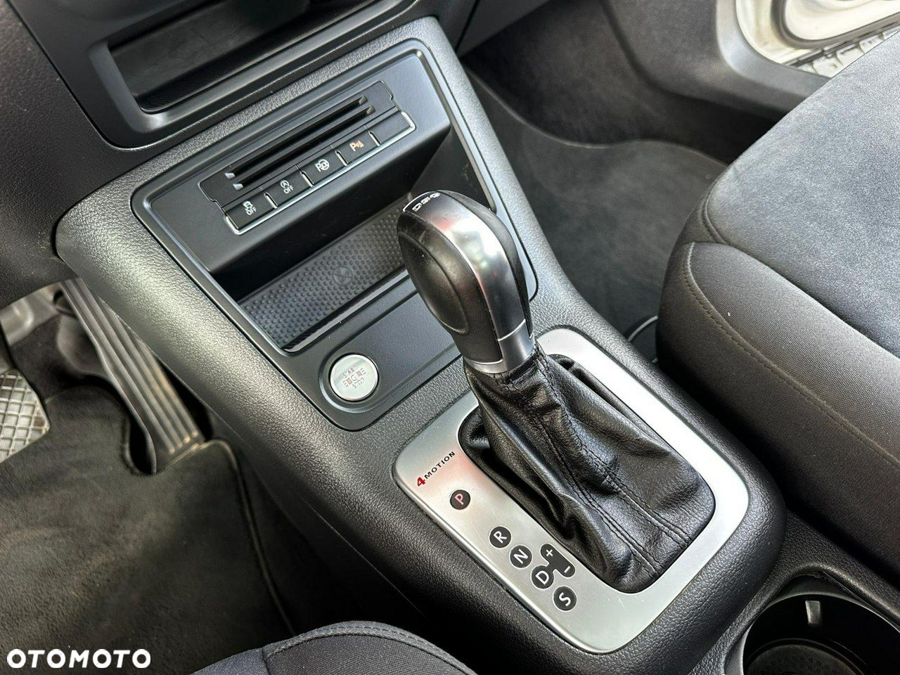 Volkswagen Tiguan 2.0 TDI 4Mot R-Style DSG - 25