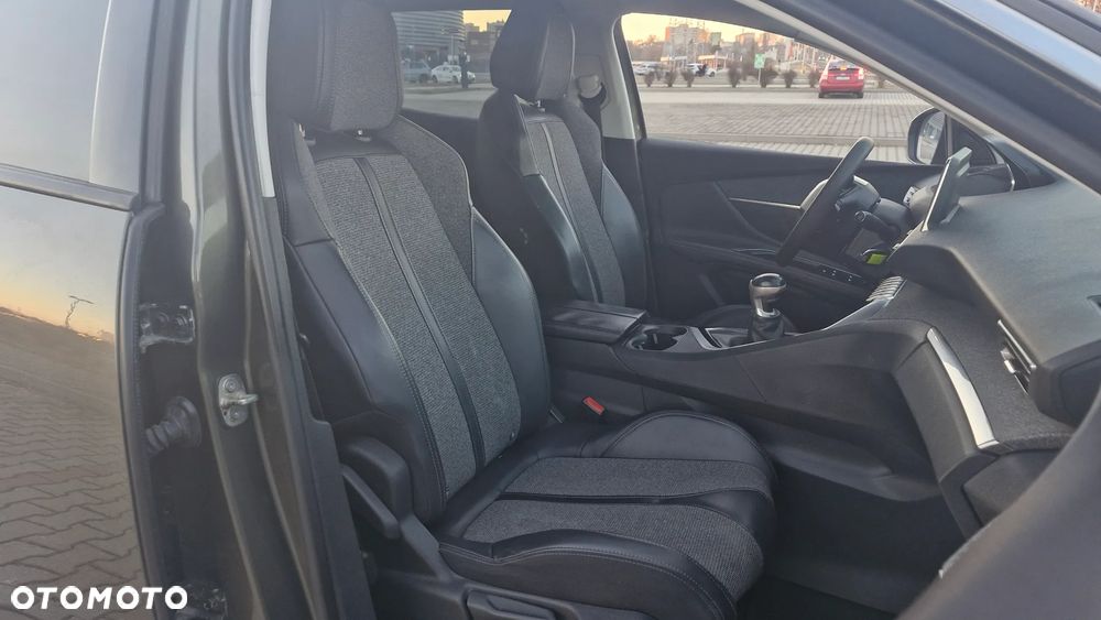 Peugeot 3008 BlueHDi 120 Stop & Start Allure - 23