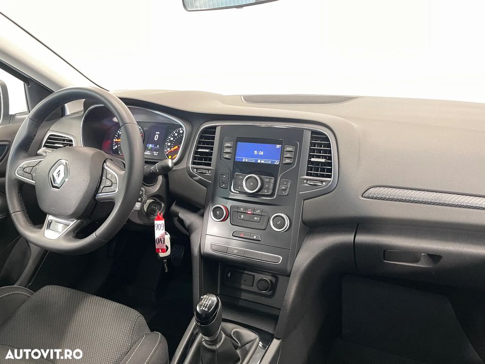 Renault Megane TCe GPF Zen - 9