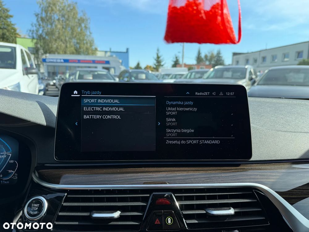 BMW Seria 5 530e xDrive M Sport Edition - 23