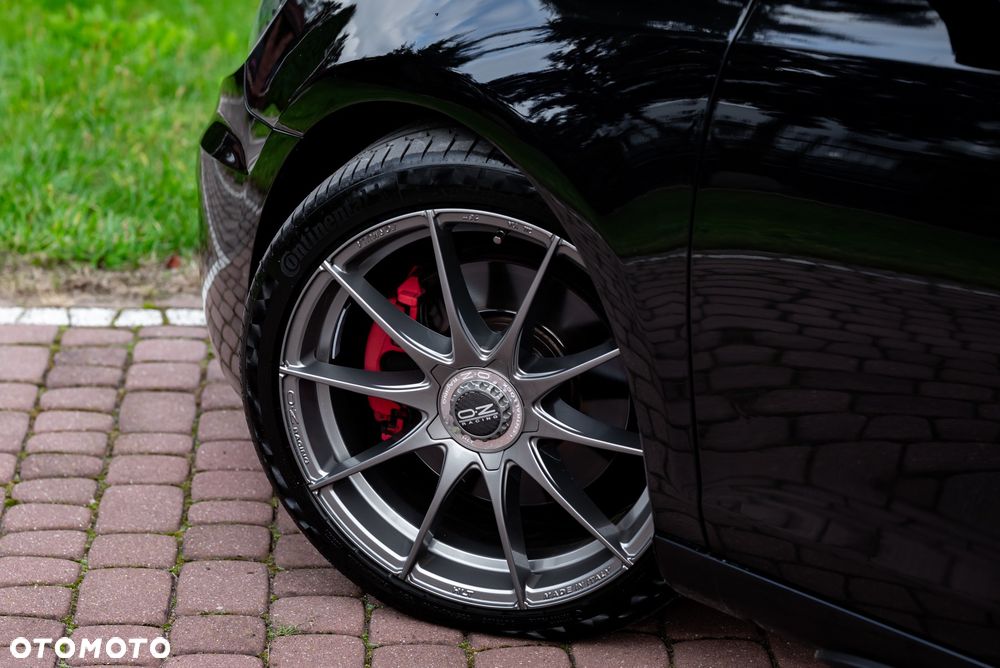 Volkswagen Golf 2.0 GTI - 12
