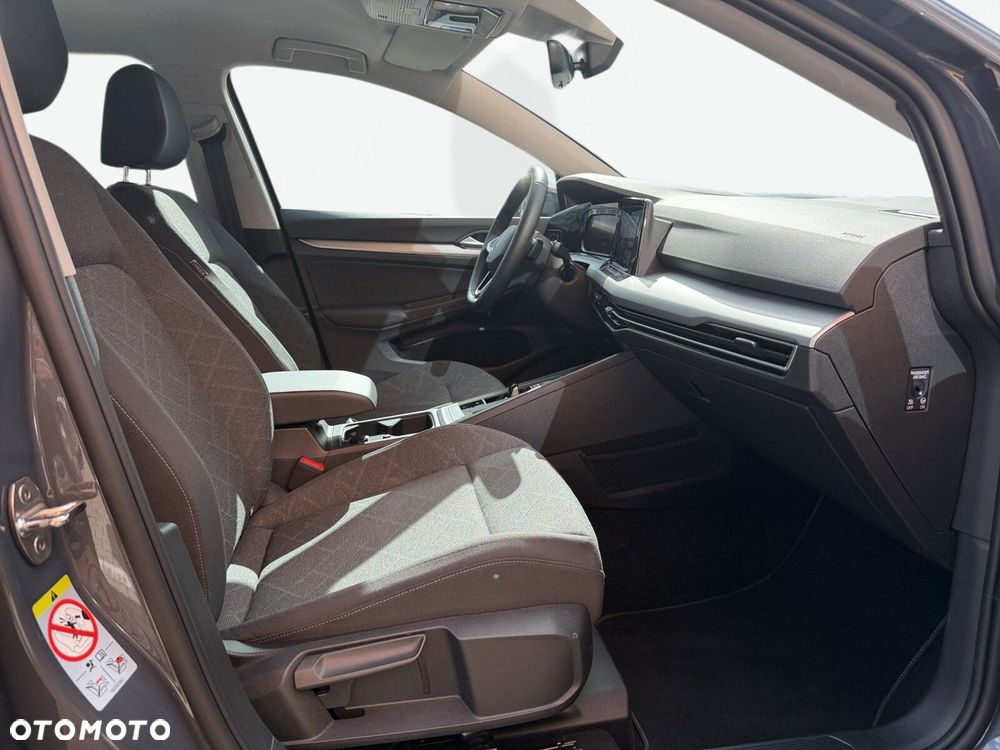 Volkswagen Golf 1.5 eTSI Life DSG - 37