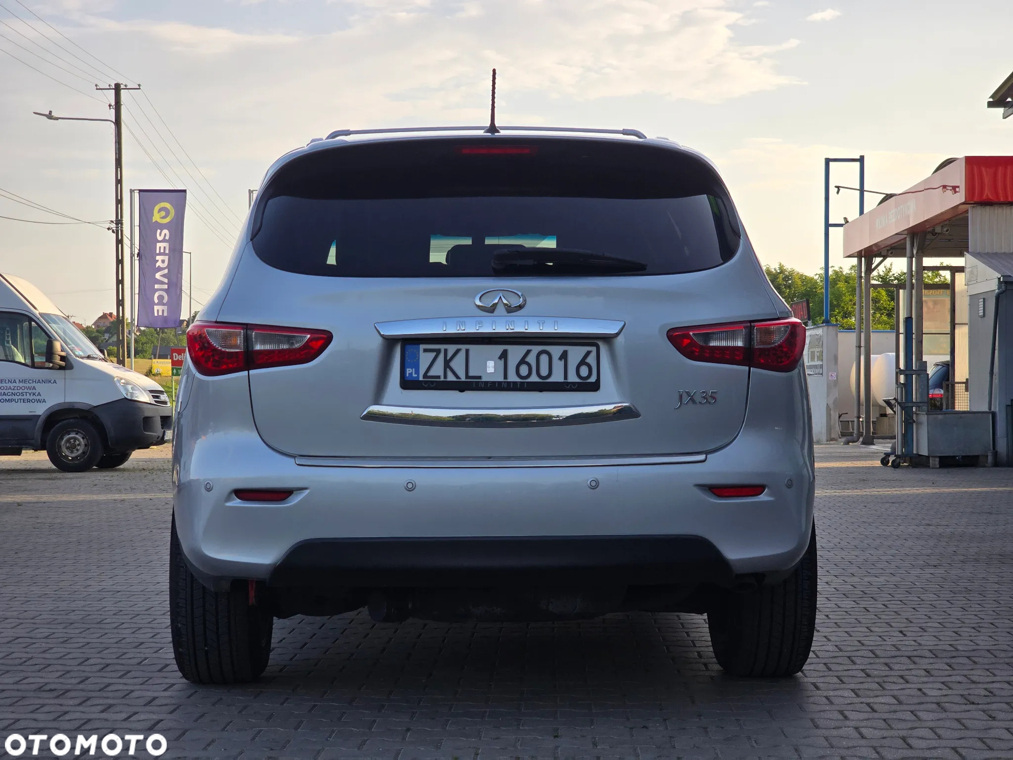 Infiniti QX60 3.5 Hi-Tech - 8