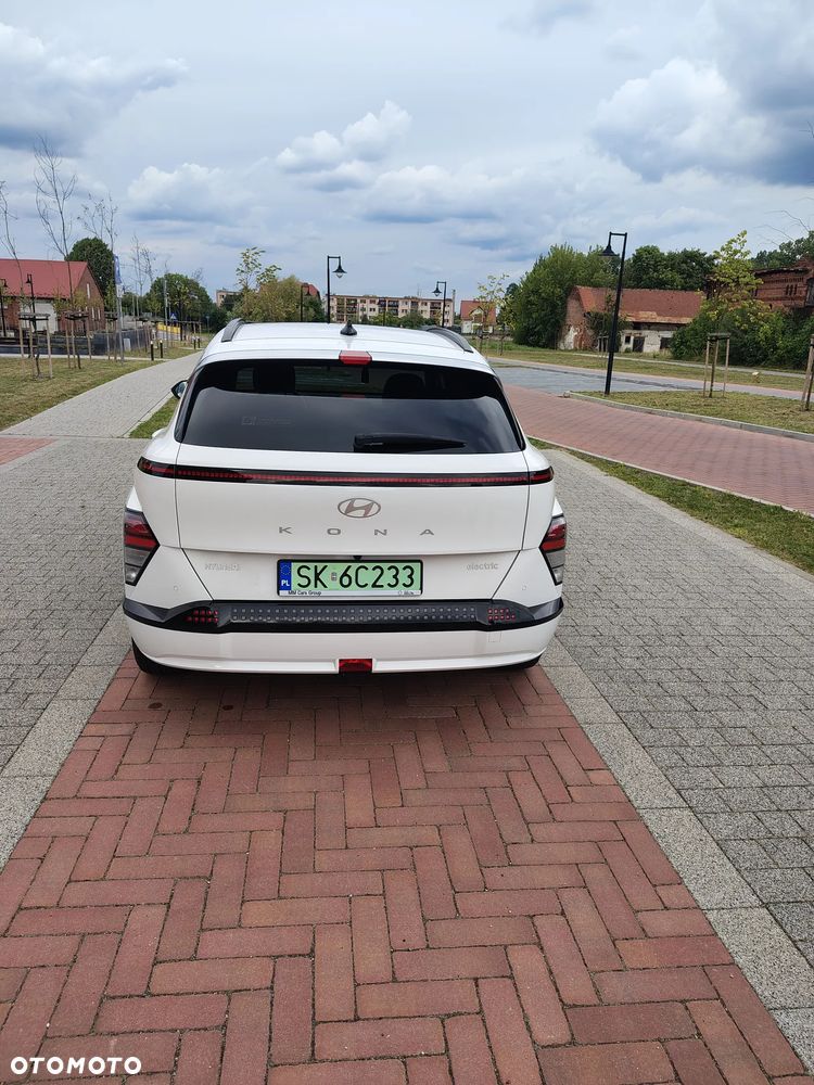 Hyundai Kona 65kWh Executive - 3