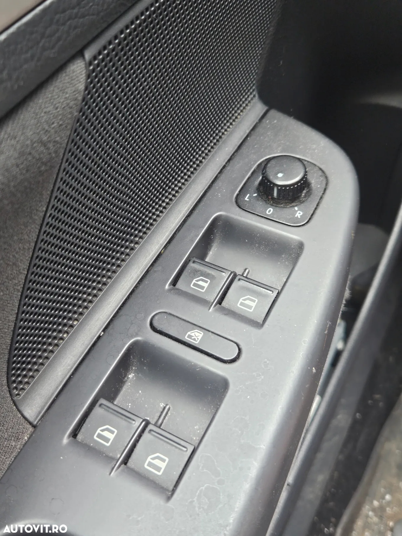 Volkswagen Golf - 10