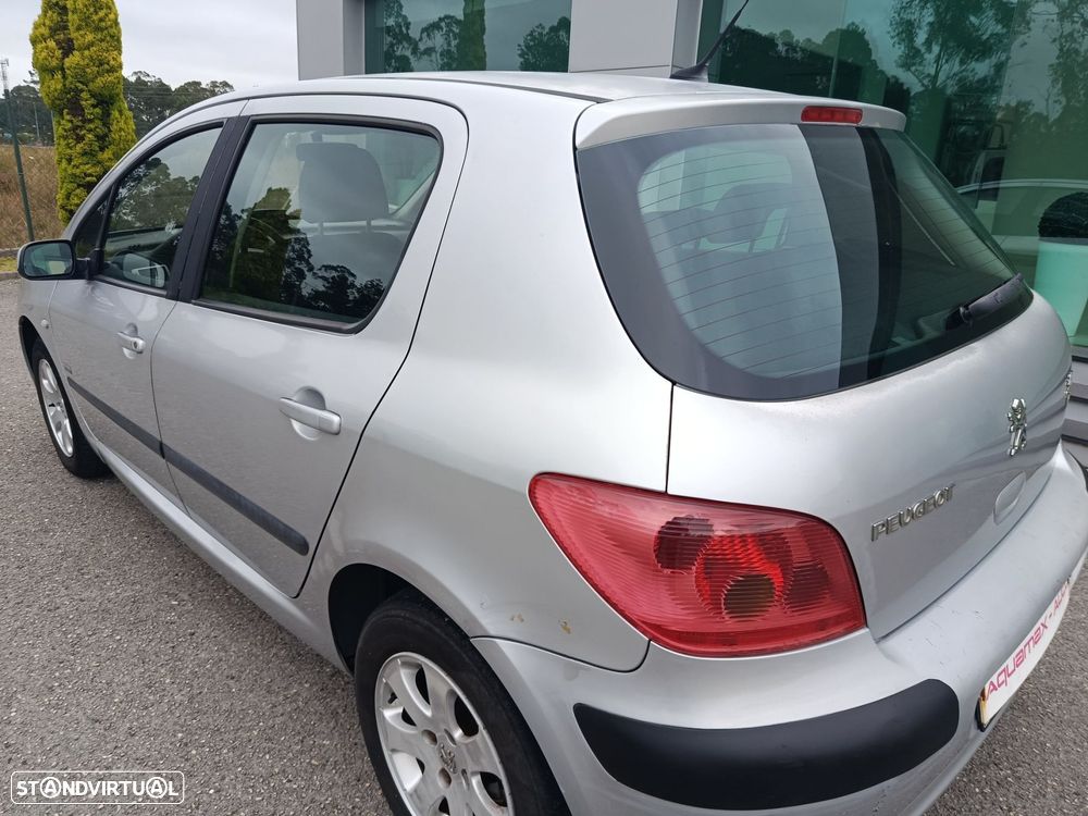 Peugeot 307 1.4 HDi Navtech - 24