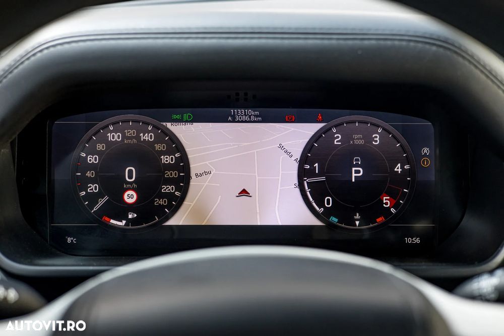 Land Rover Defender 110 2.0L D240 SE - 18