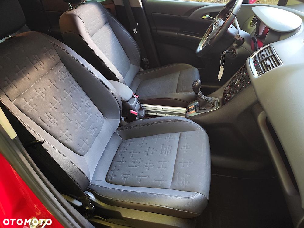 Opel Meriva 1.4 T Cosmo - 25