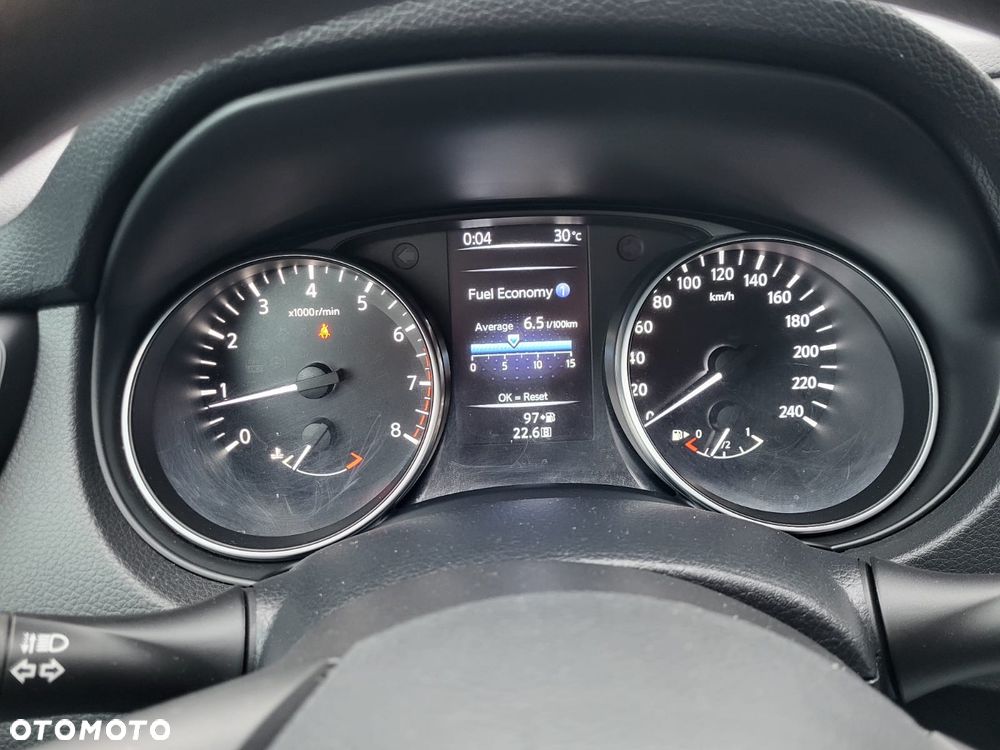 Nissan Qashqai 1.2 DIG-T N-Connecta EU6 - 12