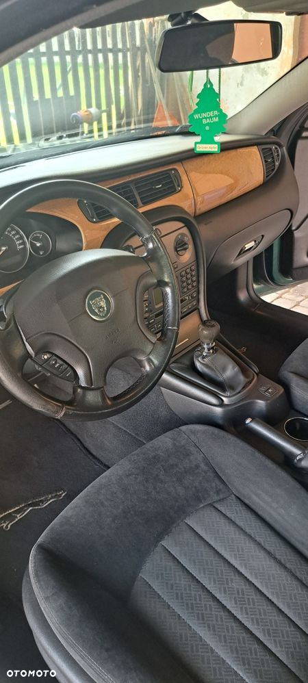 Jaguar X-Type - 6