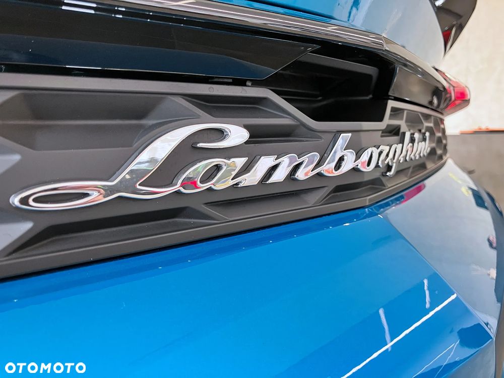 Lamborghini Urus - 13