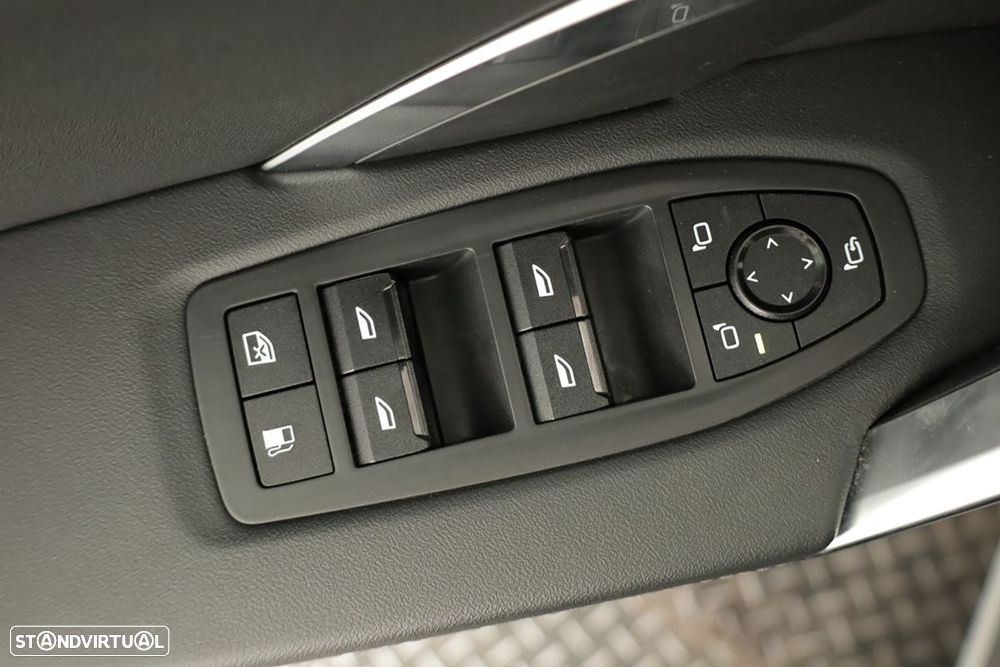 BMW X1 xDrive25e - 18