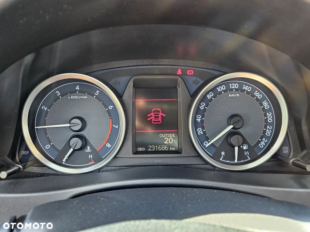 Toyota Auris 1.6 Premium - 9