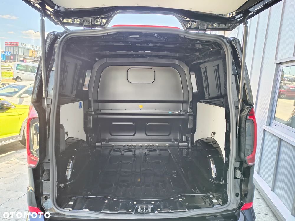 Volkswagen Transporter Kombi L2H1 N1 4Motion - 19