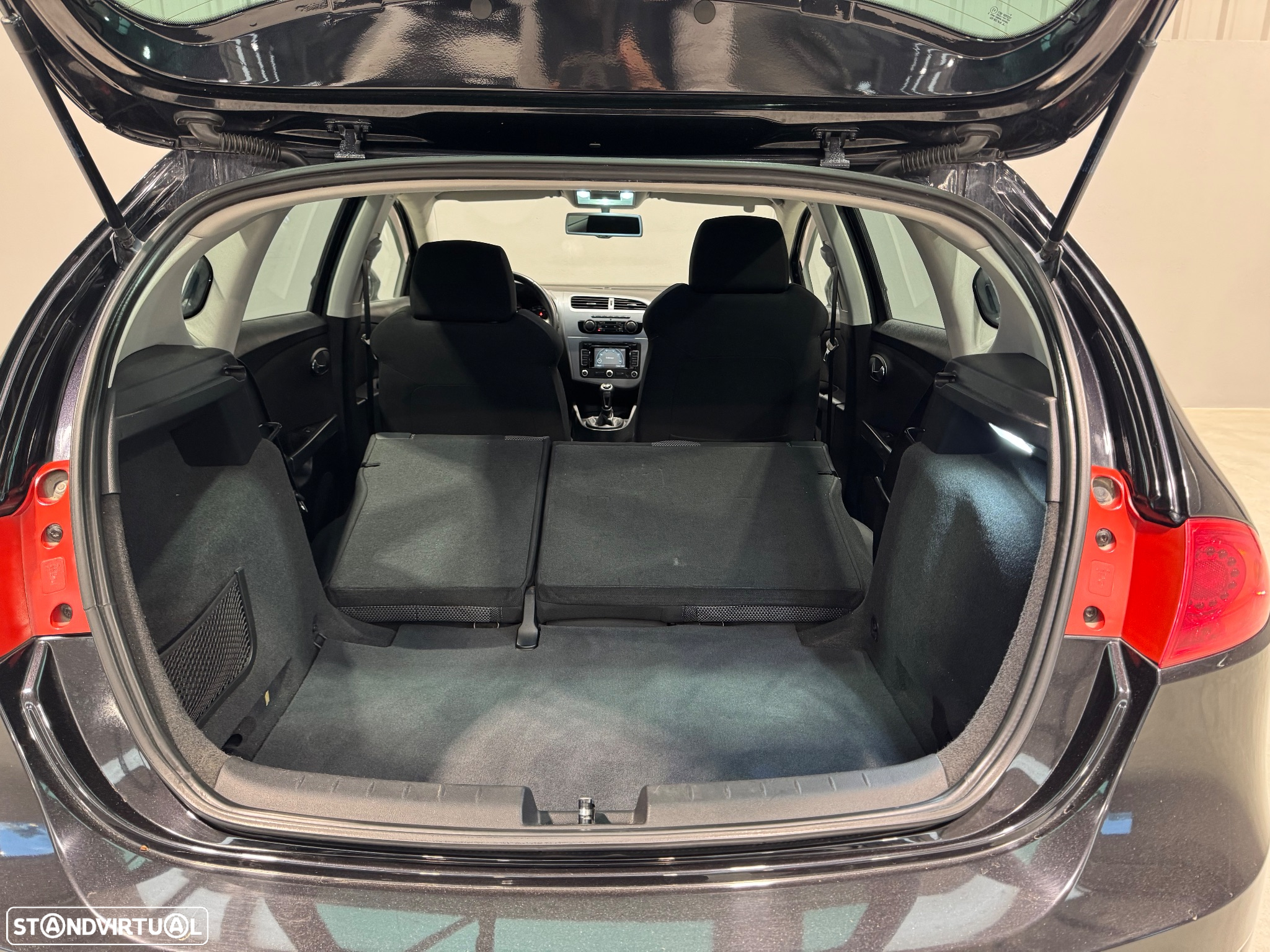 SEAT Leon 1.6 TDI Ecomotive Sport Start/Stop - 24