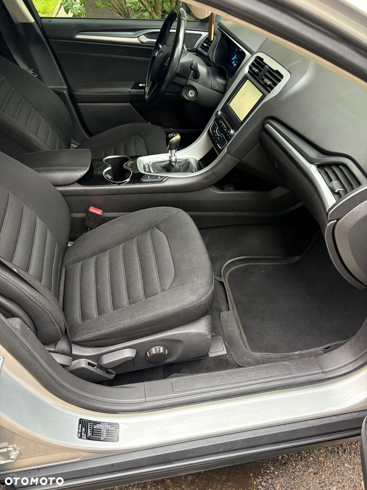 Ford Mondeo 2.0 TDCi Titanium - 14