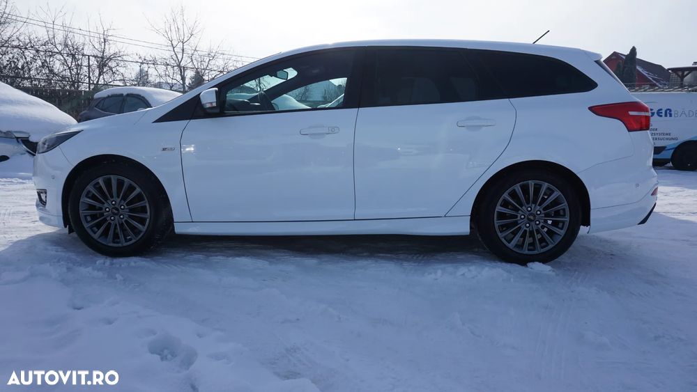 Ford Focus 1.0 EcoBoost Start-Stopp-System ST-LINE DESIGN - 3