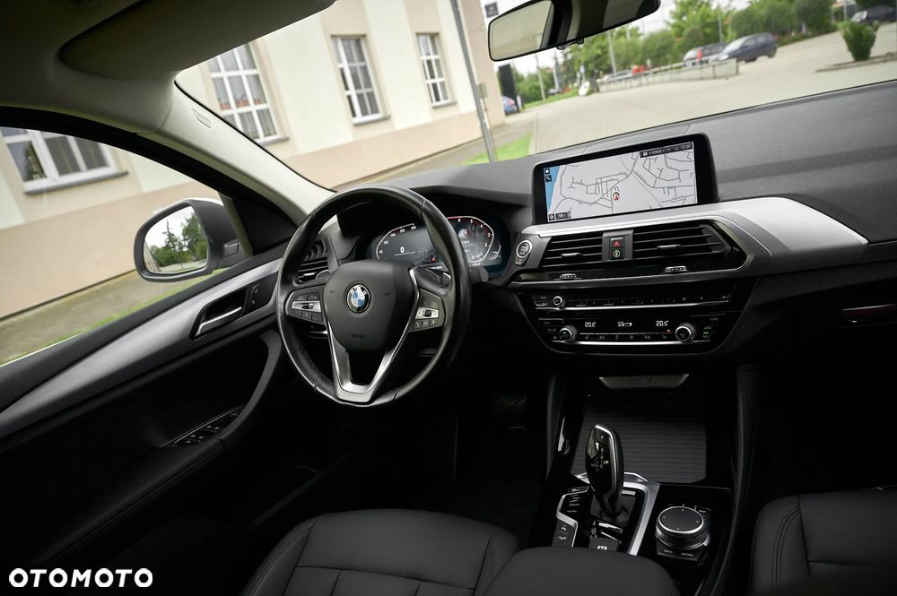 BMW X4 xDrive20i GPF sport - 29