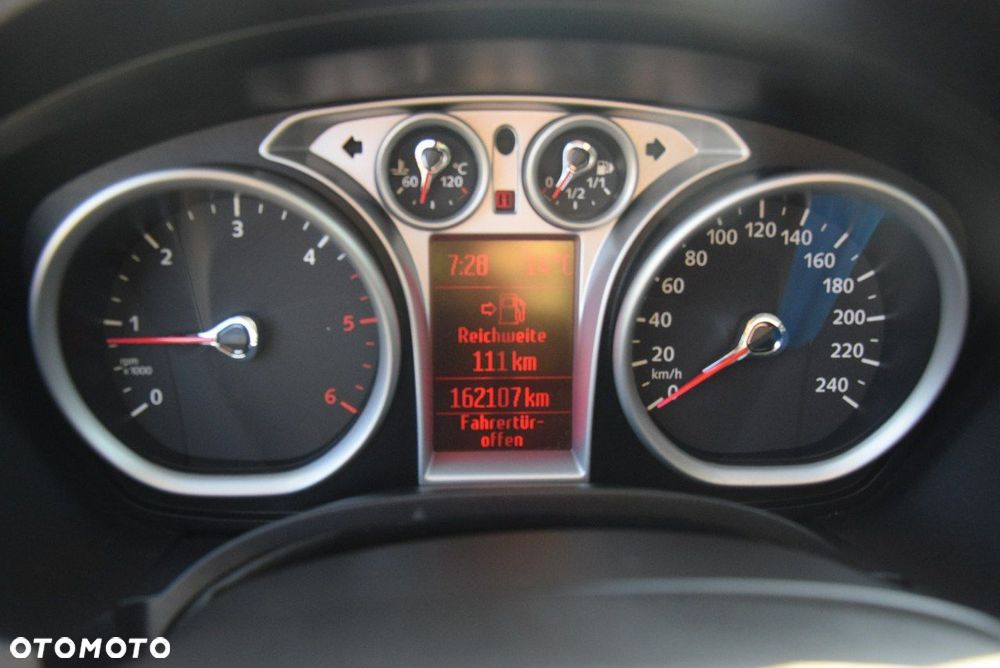 Ford Kuga 2.0 TDCi 4x4 Titanium - 28