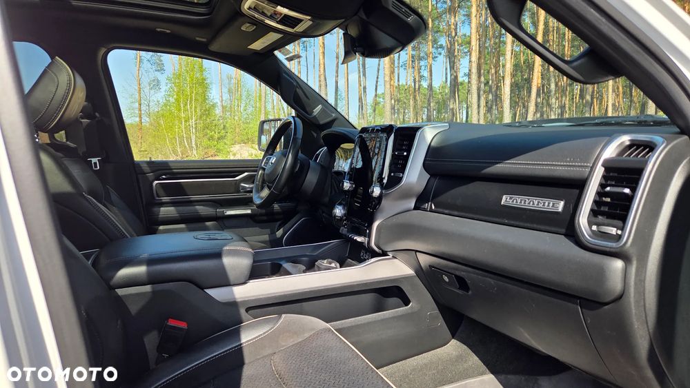 RAM 1500 Crew Cab Longbed Laramie - 19