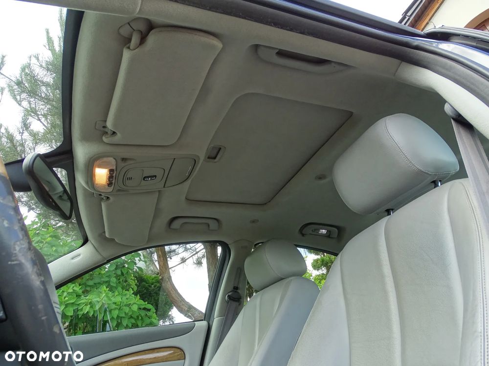 Jaguar S-Type - 39